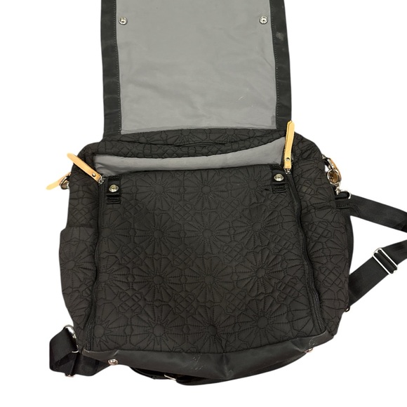 Petunia pickle bottom Black Quilted Women's diaper Bag - Picture 5 of 8